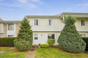 Photo of 439 Mallview Lane Bolingbrook IL 60440