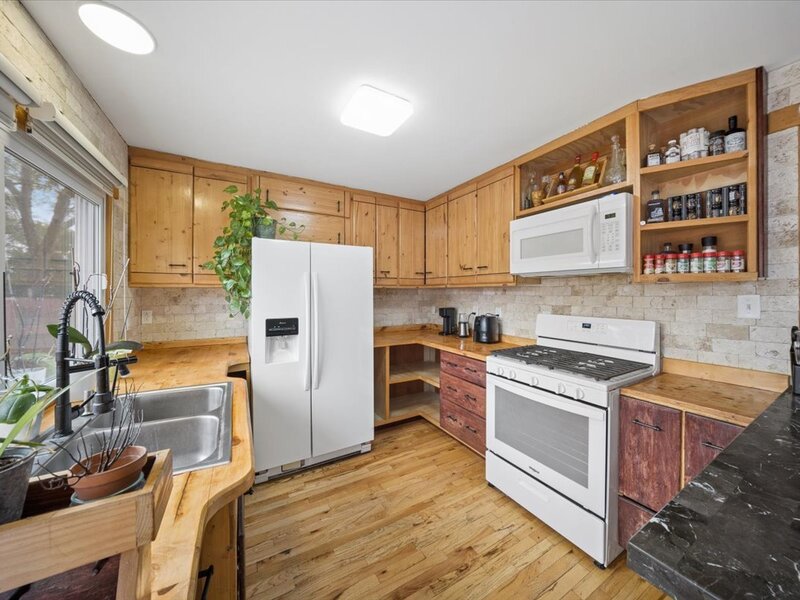 439 Mallview Lane Bolingbrook IL 60440