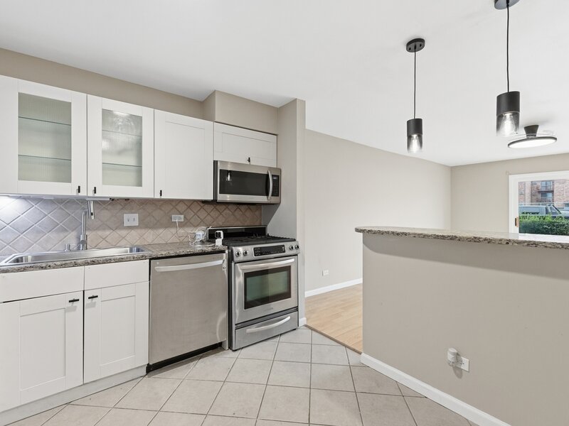 2000 Bayside Drive Palatine IL 60074