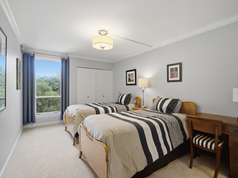 640 Winnetka Mews Winnetka IL 60093