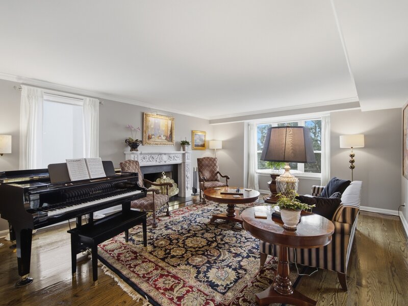 640 Winnetka Mews Winnetka IL 60093