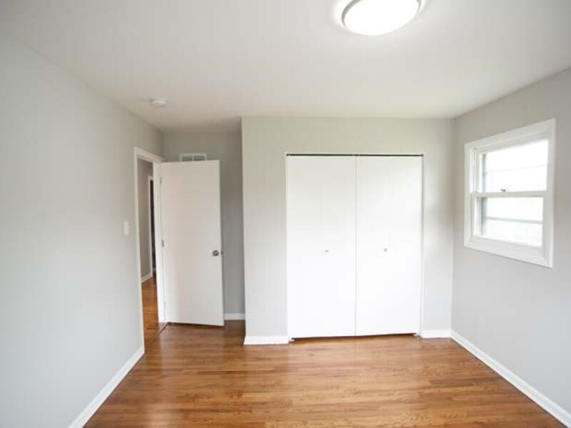 18052 San Diego Avenue Homewood IL 60430