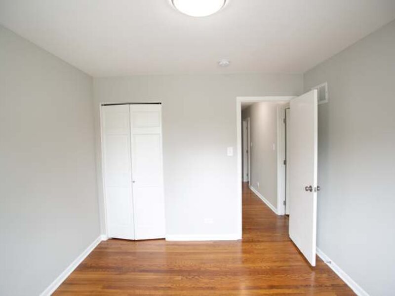 18052 San Diego Avenue Homewood IL 60430