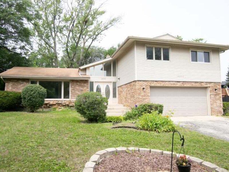 18052 San Diego Avenue Homewood IL 60430
