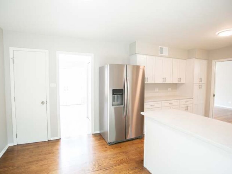 18052 San Diego Avenue Homewood IL 60430