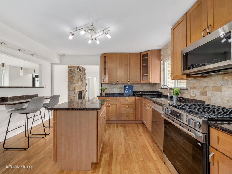 19 22nd Street Lombard IL 60148