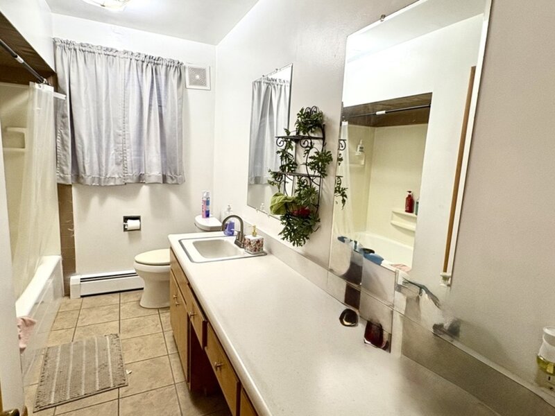 647 Hazen Avenue Oglesby IL 61348