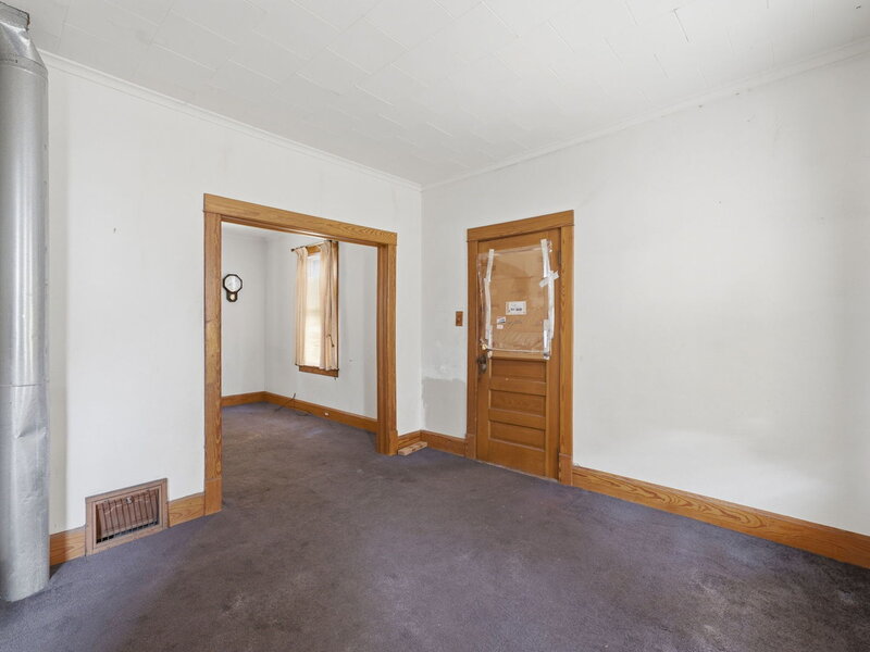 2501 Mckinley Avenue Davenport IA 52802
