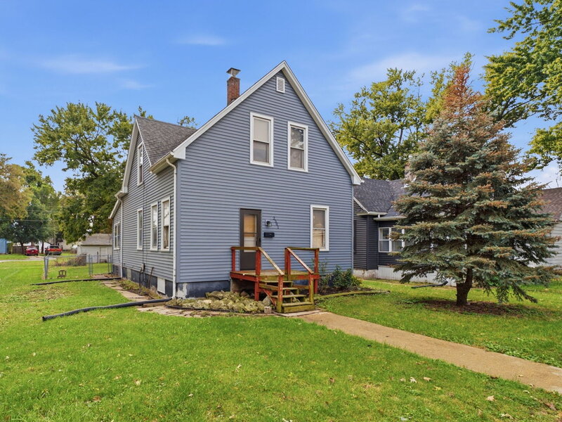 2501 Mckinley Avenue Davenport IA 52802