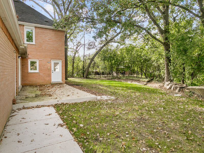 30 Strauss Lane Olympia Fields IL 60461