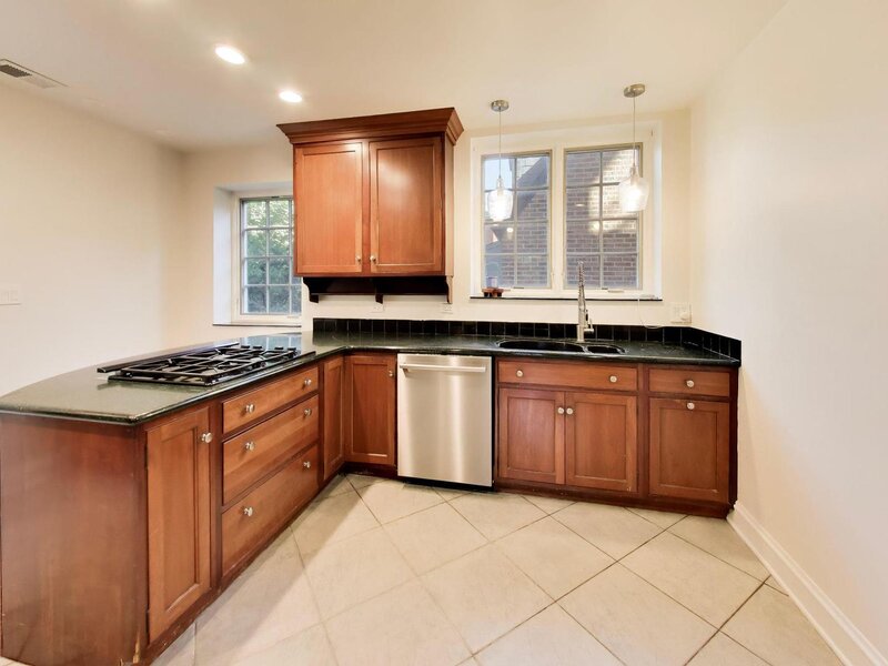 10456 S Bell Avenue Chicago IL 60643