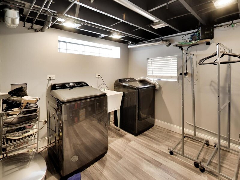 10456 S Bell Avenue Chicago IL 60643