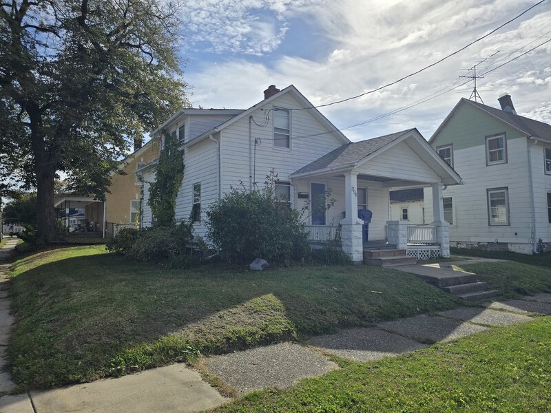 1704 14th Street Moline IL 61265