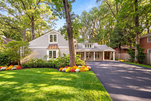 Photo of 1040 S Green Bay Road Lake Forest IL 60045