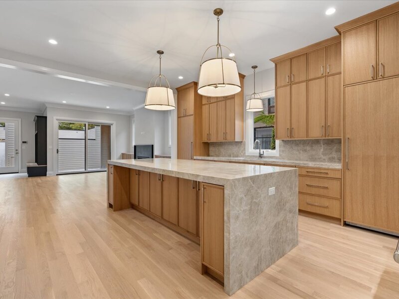 2238 N Wayne Avenue Chicago IL 60614
