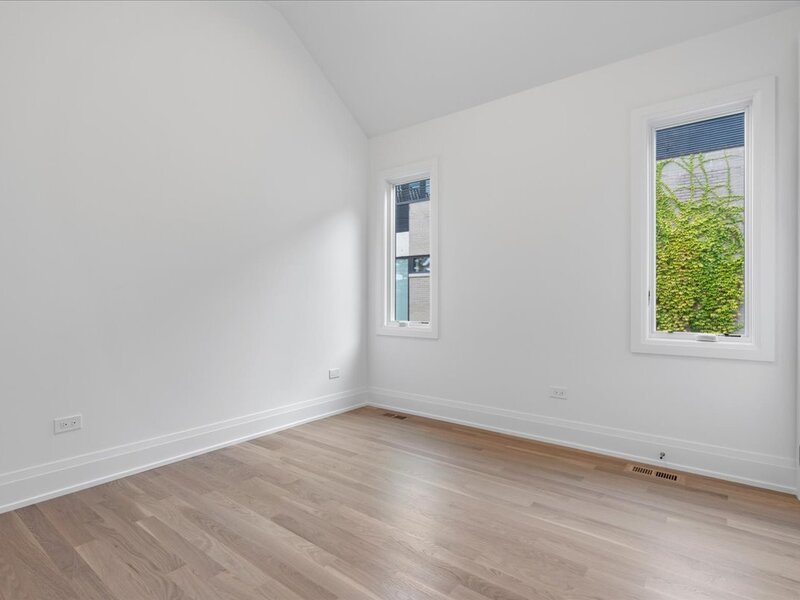 2238 N Wayne Avenue Chicago IL 60614