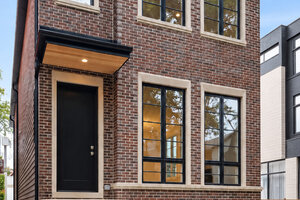 Photo of 2238 N Wayne Avenue Chicago IL 60614