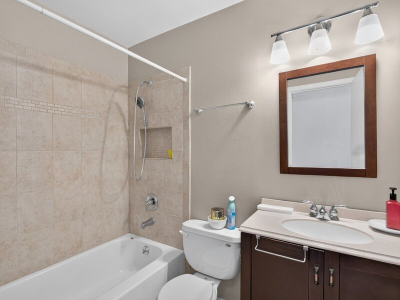 1025 Mayfield Lane Hoffman Estates IL 60169