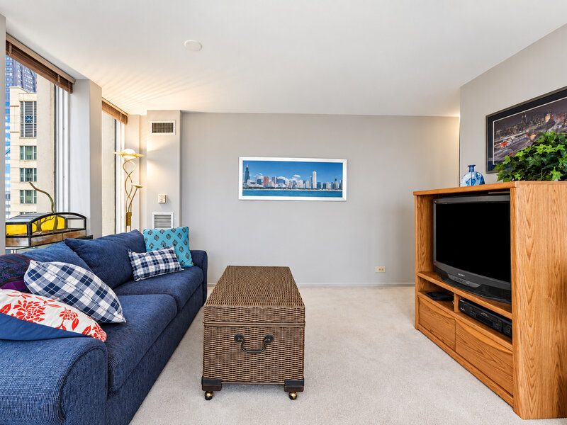 100 E Walton Street Chicago IL 60611
