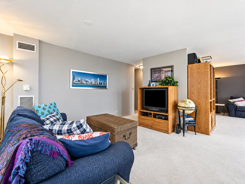 100 E Walton Street Chicago IL 60611