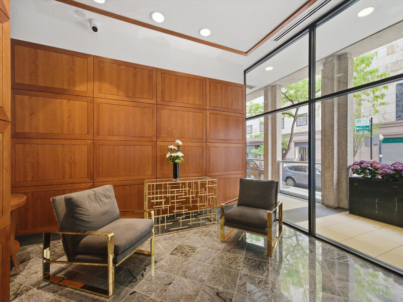 100 E Walton Street Chicago IL 60611