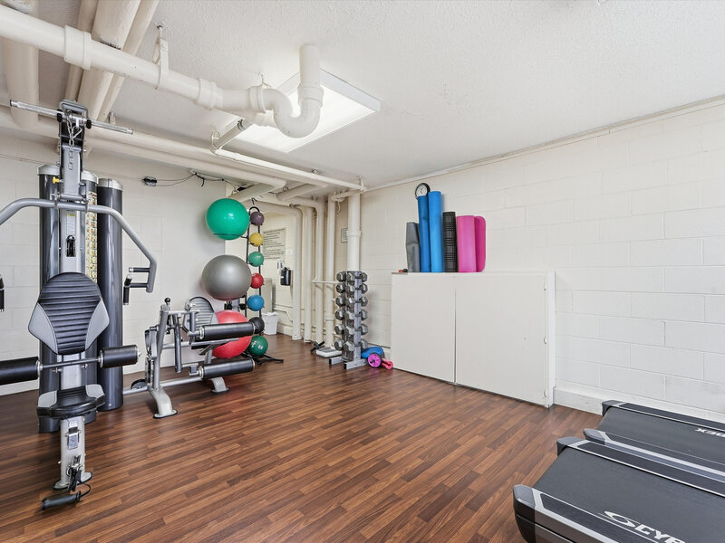 100 E Walton Street Chicago IL 60611