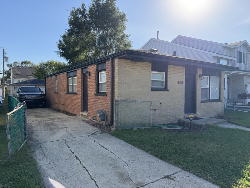 2829 139th Street Blue Island IL 60406