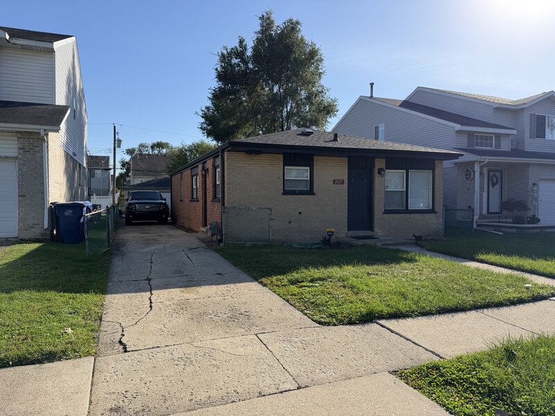 2829 139th Street Blue Island IL 60406