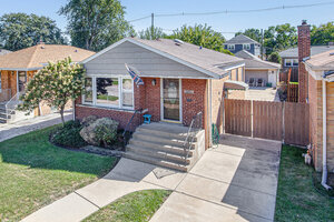 Photo of 3851 W 108th Place Chicago IL 60655