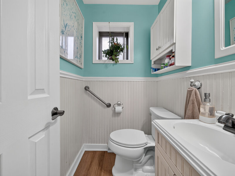 4 E Judith Ann Drive Mount Prospect IL 60056