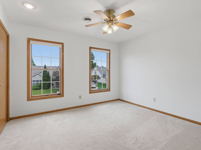 5104 Fox Ridge Road Bettendorf IA 52722