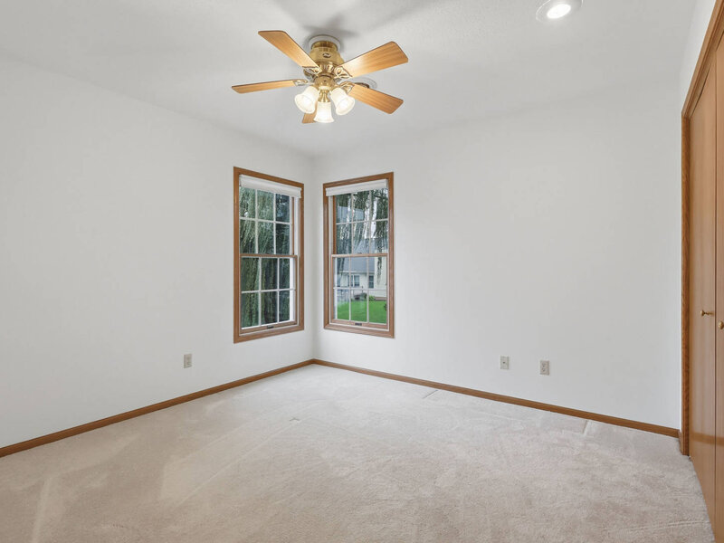 5104 Fox Ridge Road Bettendorf IA 52722