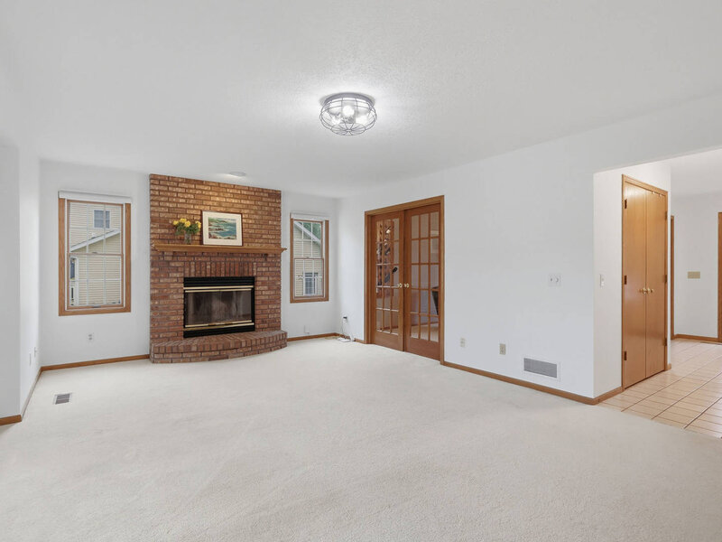 5104 Fox Ridge Road Bettendorf IA 52722