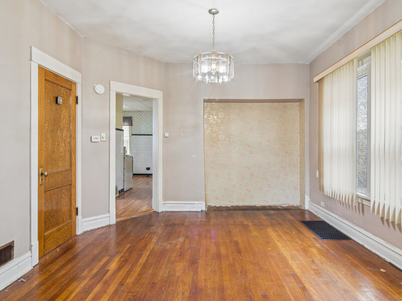 4541 N Harding Avenue Chicago IL 60625