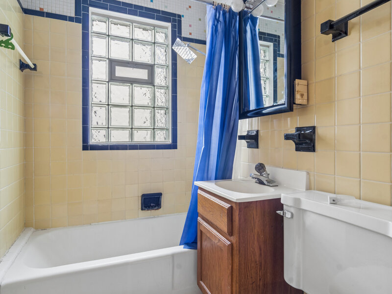 4541 N Harding Avenue Chicago IL 60625