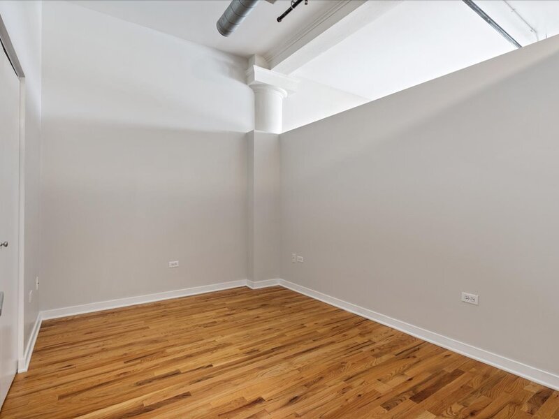 4715 N Racine Avenue Chicago IL 60640