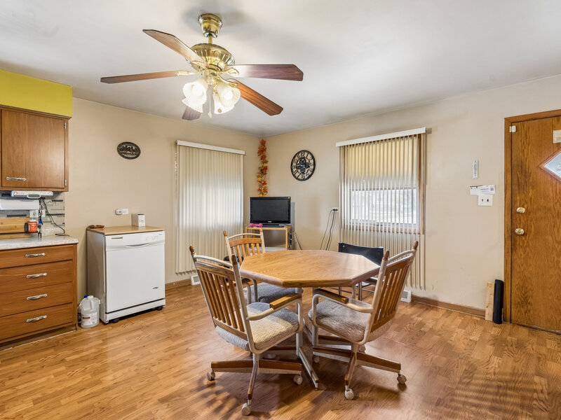 818 S 2nd Avenue Maywood IL 60153
