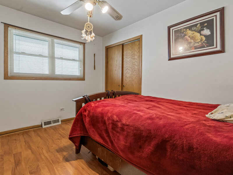 818 S 2nd Avenue Maywood IL 60153