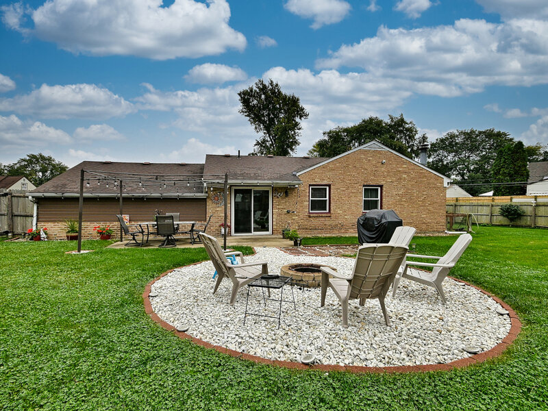 116 Stoneham Court Bolingbrook IL 60440