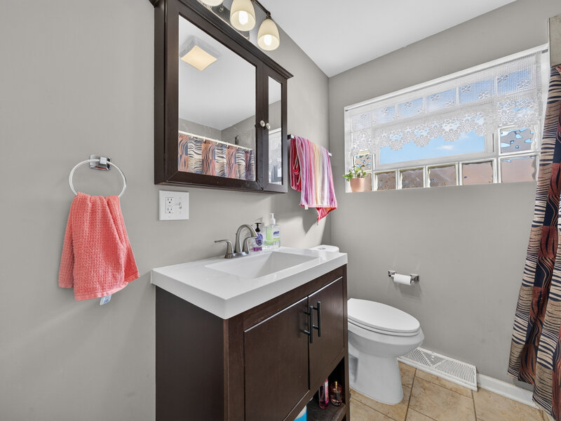2046 E 93rd Street Chicago IL 60617