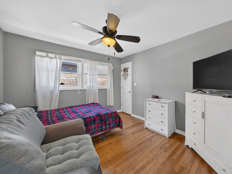 2046 E 93rd Street Chicago IL 60617