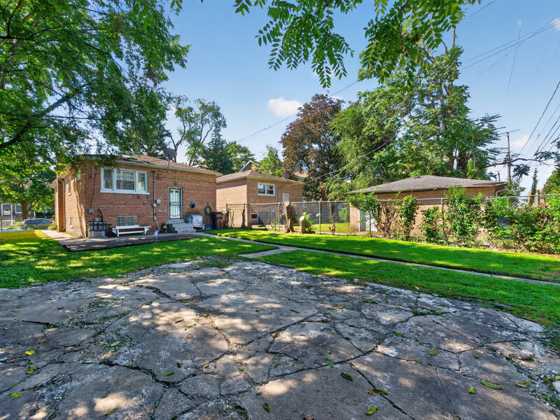 2046 E 93rd Street Chicago IL 60617