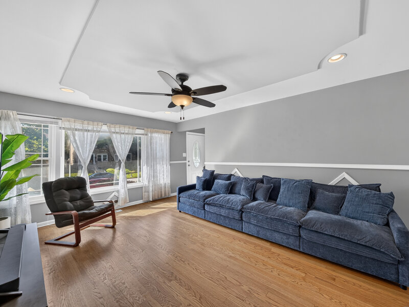 2046 E 93rd Street Chicago IL 60617