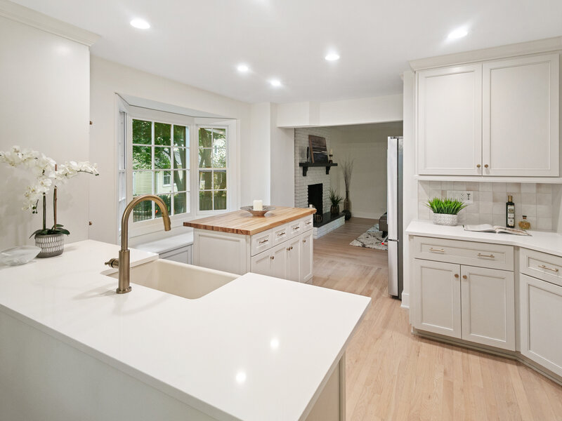6 Sussex Road Naperville IL 60540