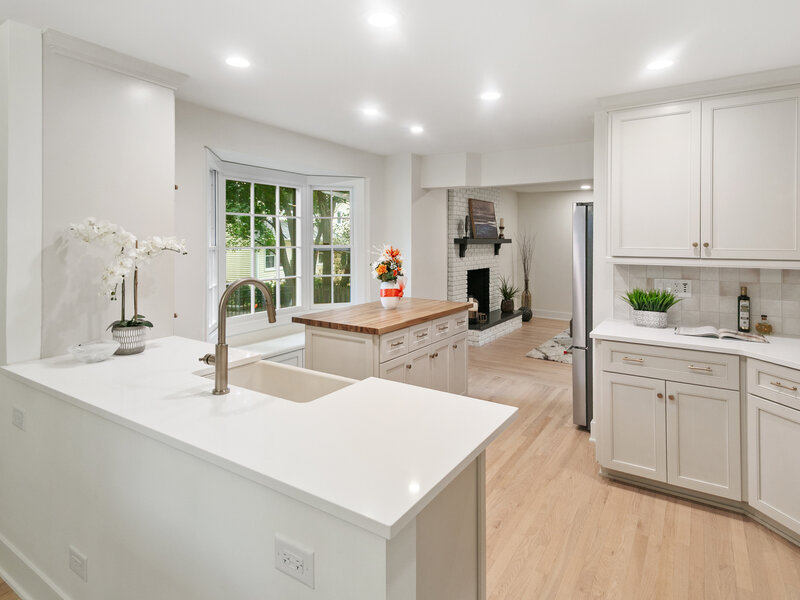 6 Sussex Road Naperville IL 60540