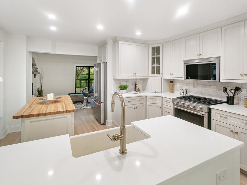6 Sussex Road Naperville IL 60540