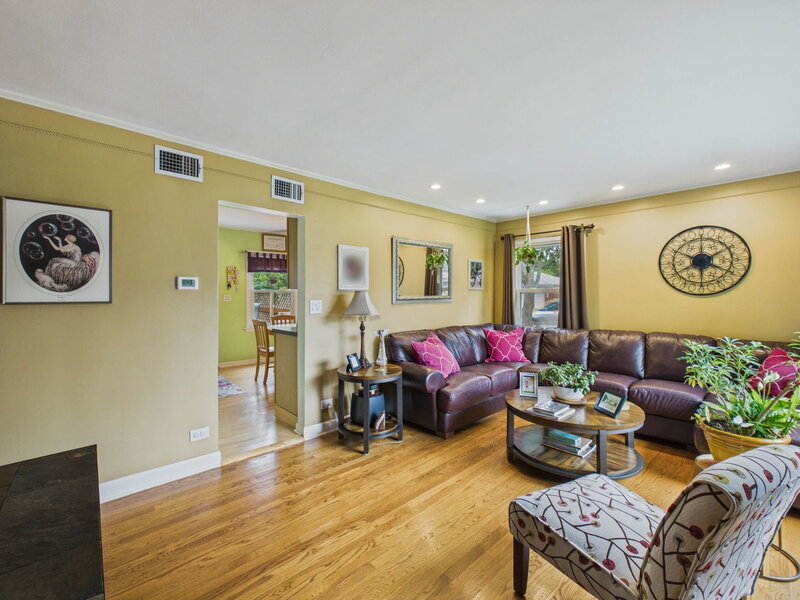 520 N Eastwood Avenue Mount Prospect IL 60056