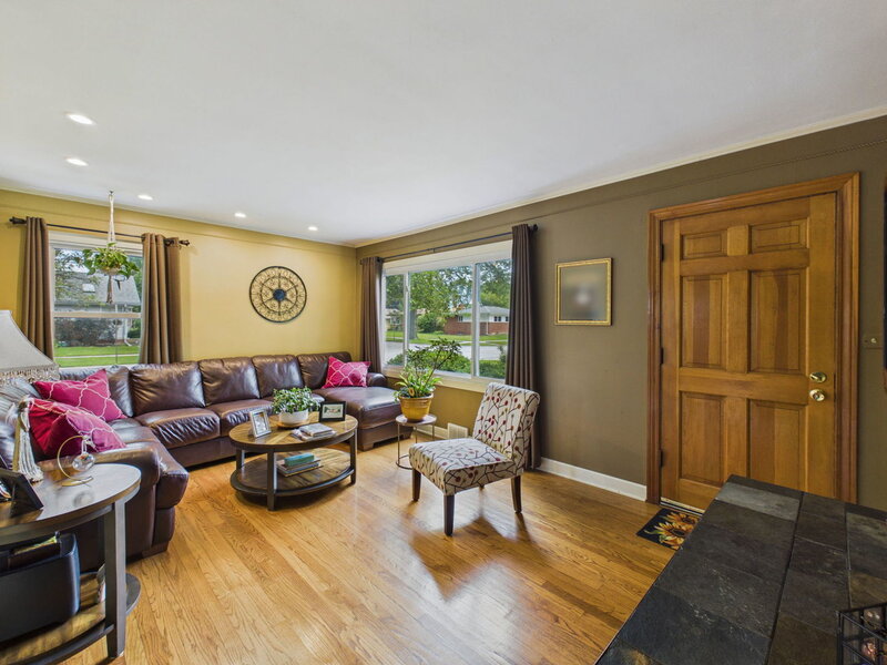 520 N Eastwood Avenue Mount Prospect IL 60056