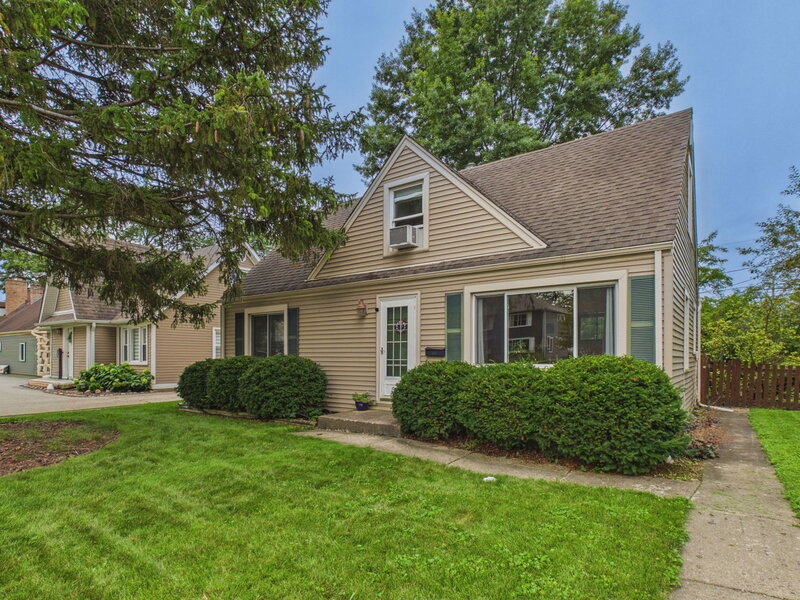 520 N Eastwood Avenue Mount Prospect IL 60056