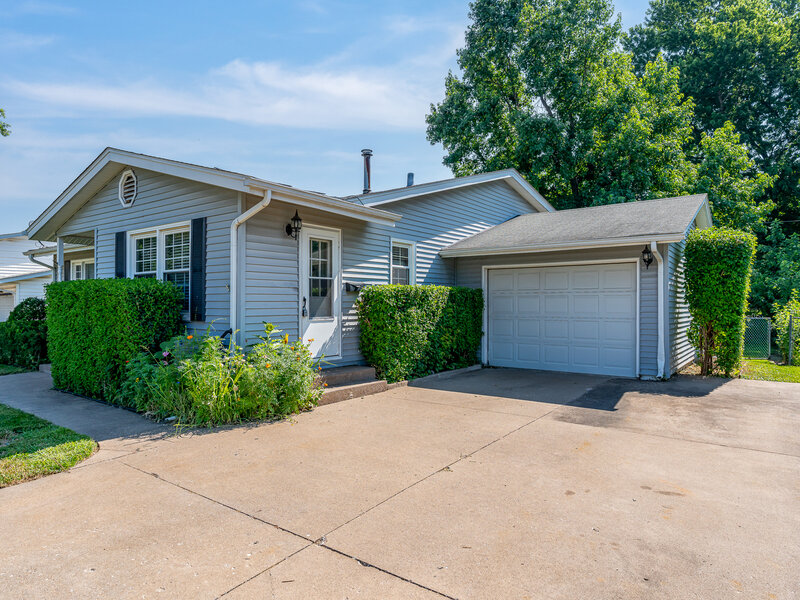 2233 Jebens Avenue Davenport IA 52804